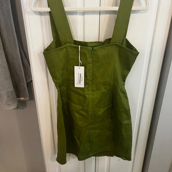 Reformation Kerrigan Dress in avocado - Picture 4 of 6
